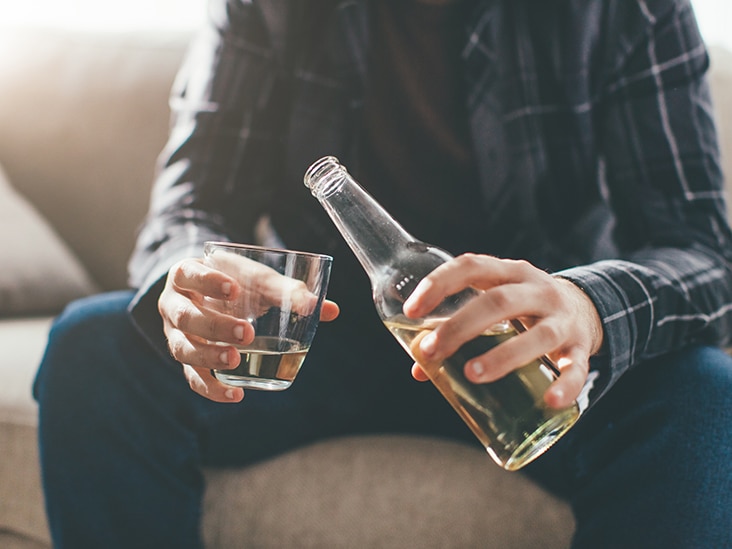 How Do I Know if My Best Friend is an Alcoholic?